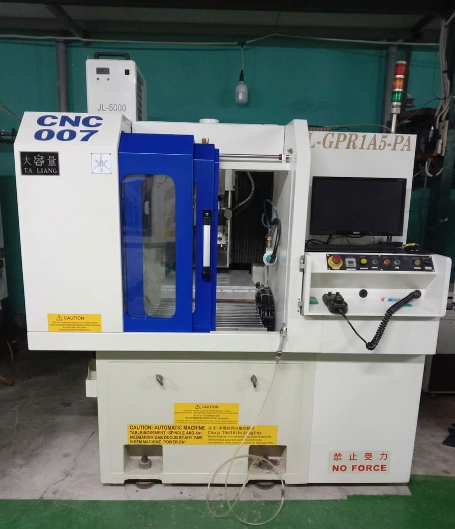 Máy CNC Mẫu 2